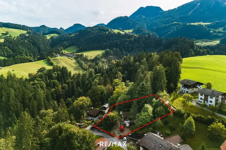 Grundstück mit Altbestand im sonnigen Reith i.A. zu kaufen!