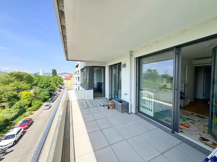 Wohnen am Wasser! 3 Zimmer Wohnung mit 14 m2 großem Balkon mit Blick auf die alte Donau!