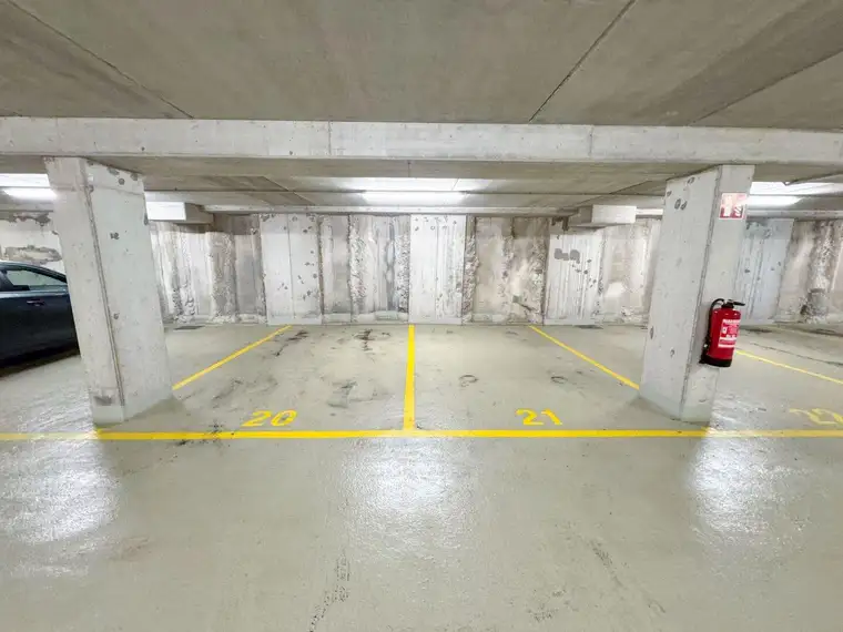 Garagenplatz zur MIETE in der Keinergasse in unmittelbarer Näher zur U3 Station Kardinal-Nagl-Platz!