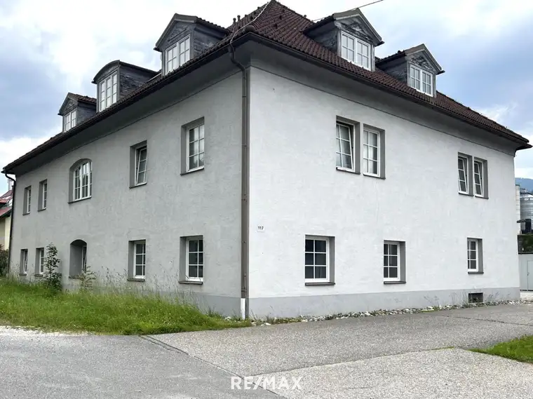 Geräumiges Mietzinshaus/Mehrparteienhaus mit sieben Wohneinheiten