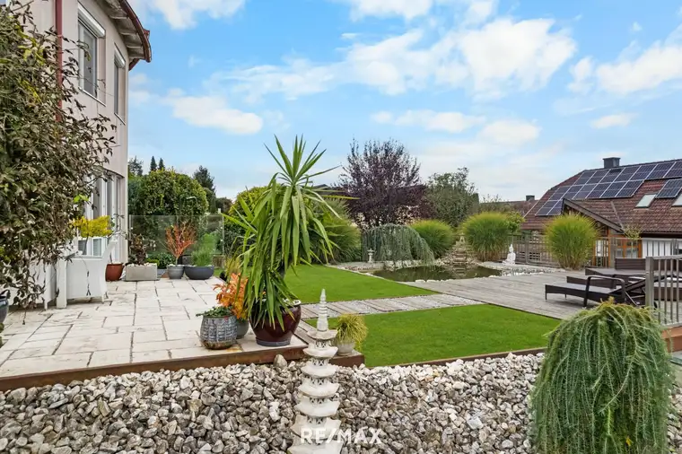 Modernes Zuhause mit herrlichem Garten in begehrter Wohngegend