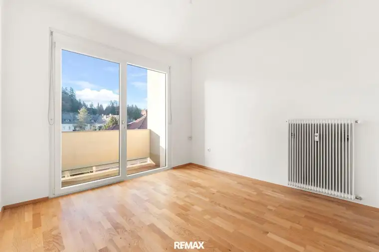 Einzigartige Gelegenheit: Freundliche 4,5-Zimmer-Wohnung mit Loggia am Fuße des Kreuzbergls in Klagenfurt