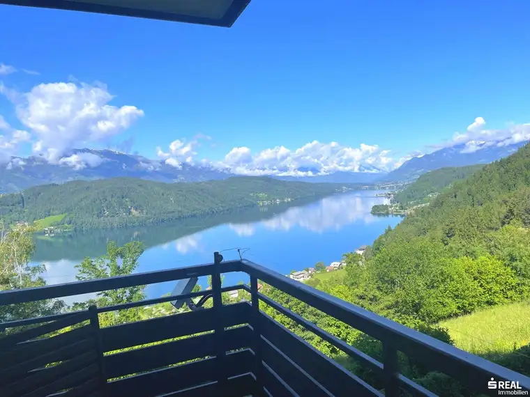 Seeblick ohne Grenzen in Kärnten am Millstätter See: Moderne Ferienwohnung in einzigartiger Aussichtslage