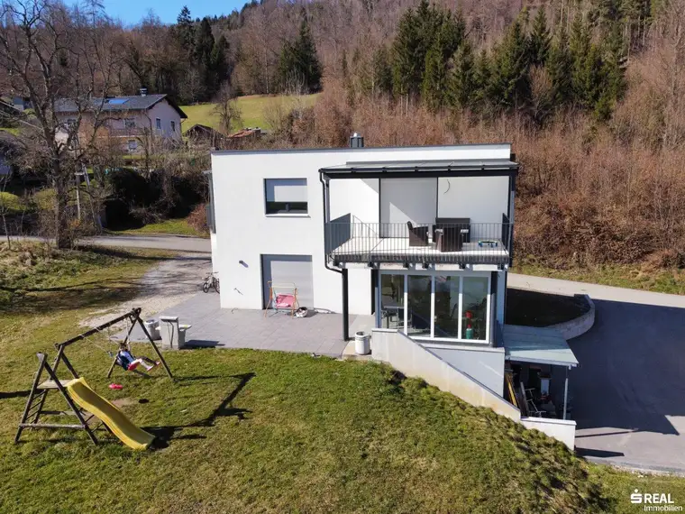 Ihr Traumhaus in Köttmannsdorf: Gepflegtes Einfamilienhaus mit Balkon und Terrasse!