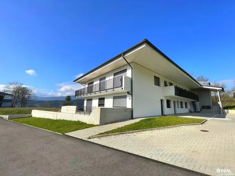 Gesund Wohnen oberhalb vom Millstätter See - Penthouse mit hochwertiger Ausstattung und teilweise Seeblick!