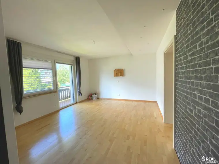 Wohnung in Top Lage von Spittal/Drau - komplett saniert mit Balkon!