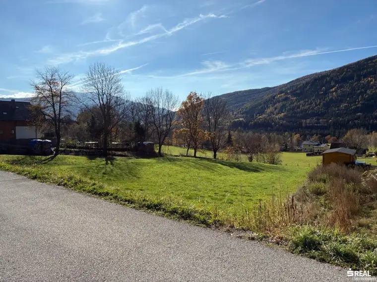 Sonniges Baugrundstück in südlicher Ausrichtung in der Nationalparkgemeinde Malta. Berg- und Fernblick inklusive. ACHTUNG: Auf Wunsch Größe bis 2.067m² möglich!