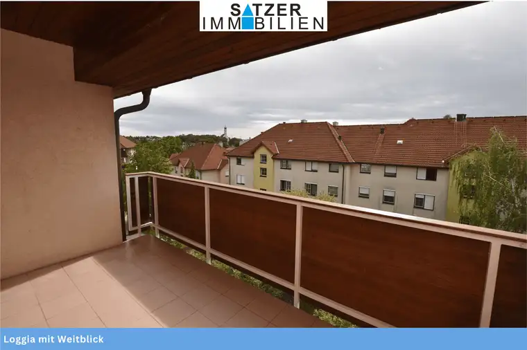 SANIERTE DACHGESCHOSSWOHNNG MIT GROSSER LOGGIA
