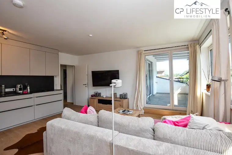 Praktisch gelegene 3-Zimmer-Wohnung mit Dachterrasse