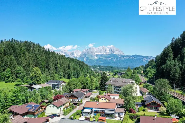 Baugrundstück in einer einheimischen Siedlung am Stadtrand von Kitzbühel