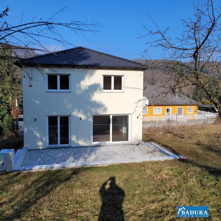 PRESSBAUM! SCHLÜSSELFERTIGES FAMILIENEIGENTUM AUF 765m² EIGENGRUND IN BESTER LAGE.