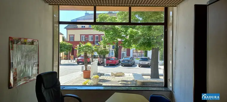 Großzügiges Geschäftslokal im Zentrum von Fischamend