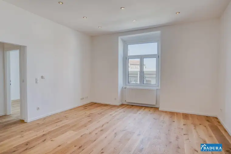 Wohnen mit Geschichte | Stilvoll sanierte 2-Zimmer-Wohnung I PROVISIONSFREI