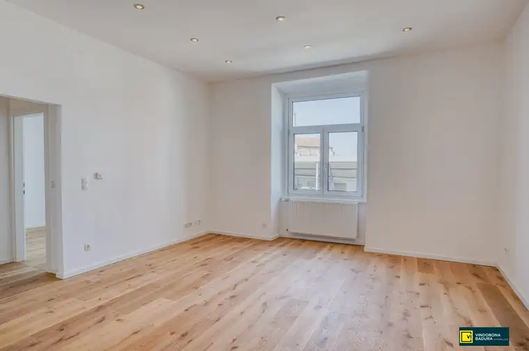 Wohnen mit Geschichte | Stilvoll sanierte 2-Zimmer-Wohnung I PROVISIONSFREI