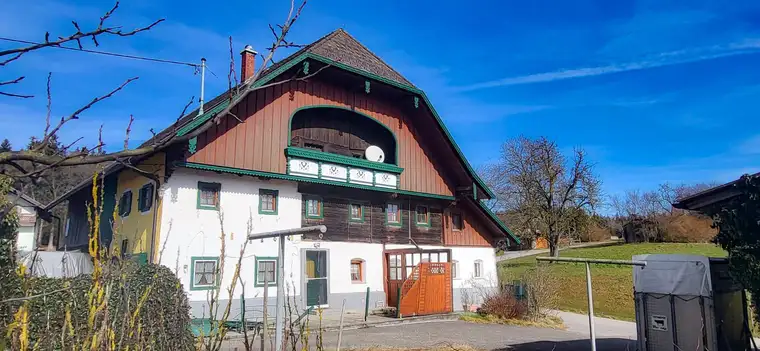 AUS ALT MACH NEU! Historisches Bauernhaus Nähe Mattsee