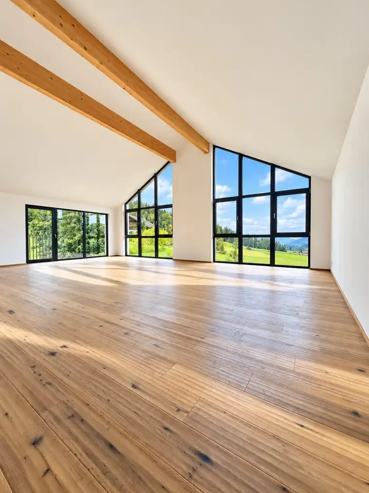 Penthouse Neubau 204 m² mit Garten und Terrasse