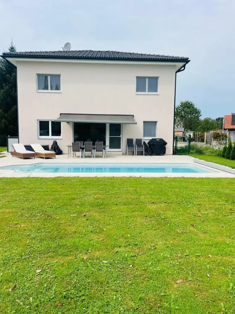 Modern, Stilvoll - großzügig Wohnen mit großem Garten, Pool,...