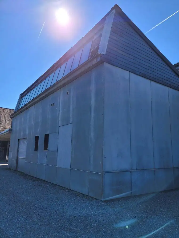Attraktive Gewerbehalle in Lustenau - ideal für Ihr Business oder Lagerfläche!