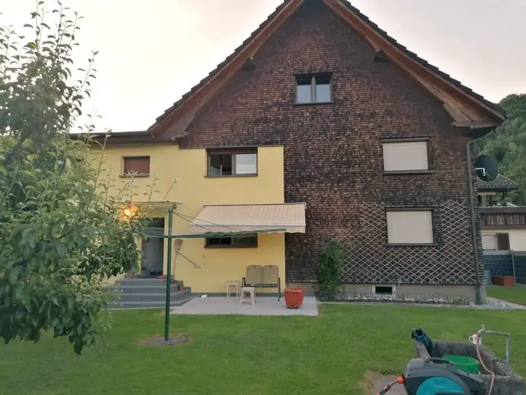 Charmant, sanierte - große 2-Zimmer Gartenwohnung!