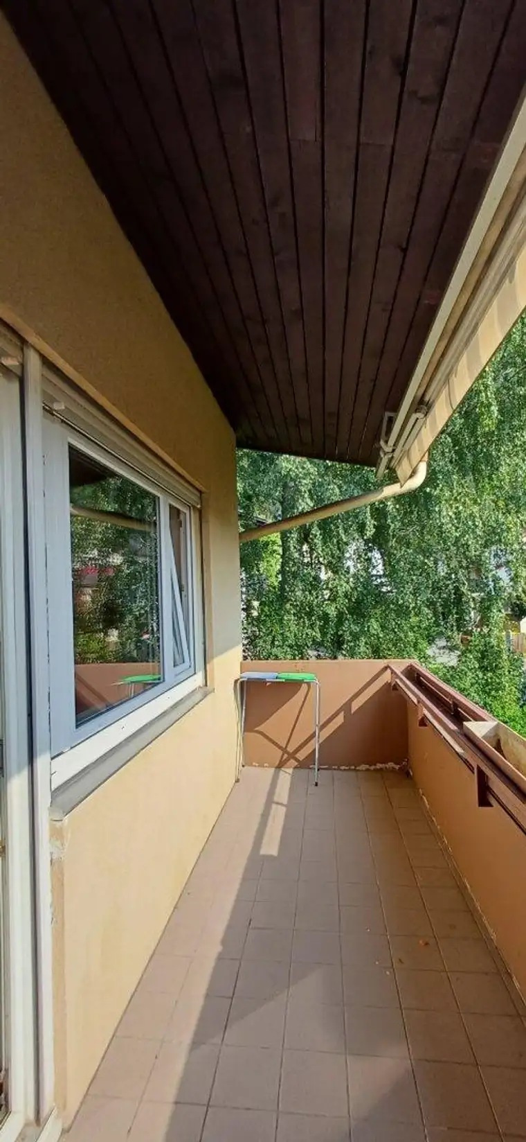 3 Zimmer Wohnung mit Balkon – Ideal für kreative Sanierer!