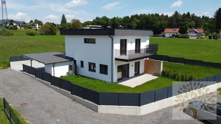 Erstbezug!Sehr exklusive Haushälfte mit Luxusausstattung in Lind ob Velden!