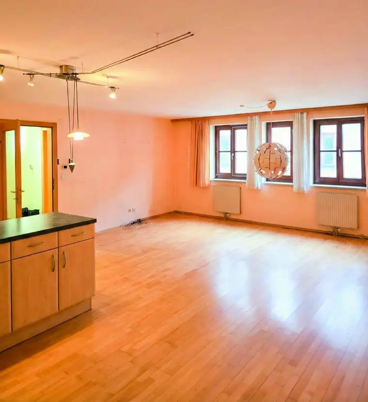 Neubau am Hauptplatz | XL-Wohnküche | Ruhelage