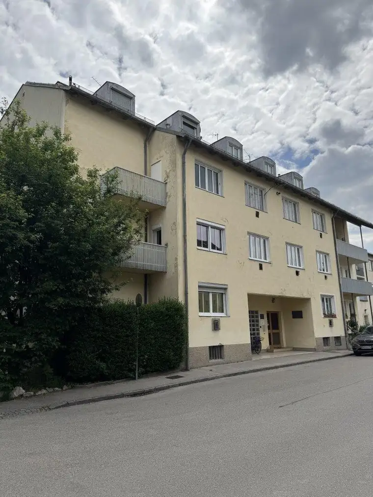 Eigentumswohnung in Zentraler Lage mit Balkon