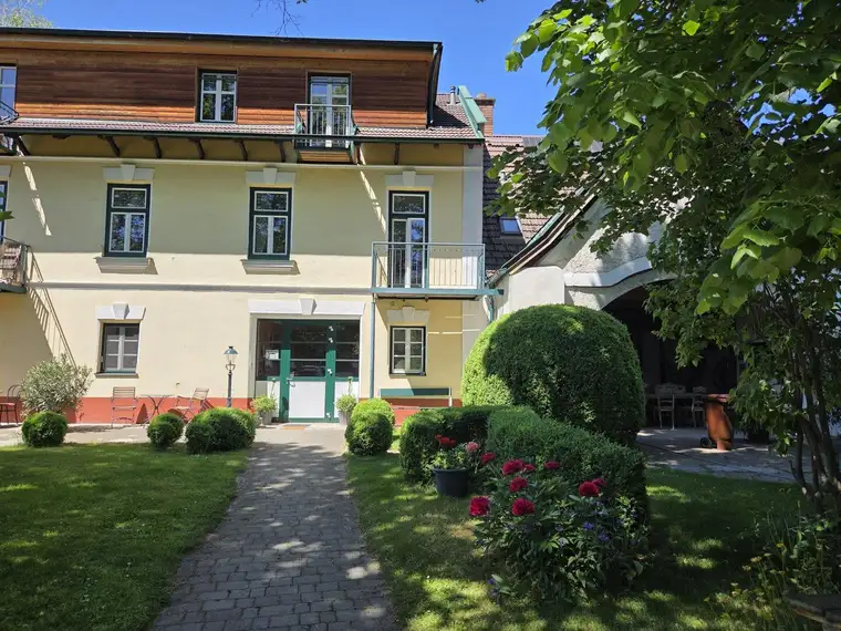 Charmante 1-Zi-Wohnung mit Küche und Balkon, Garten &amp; Stellplatz in Puchberg am Schneeberg