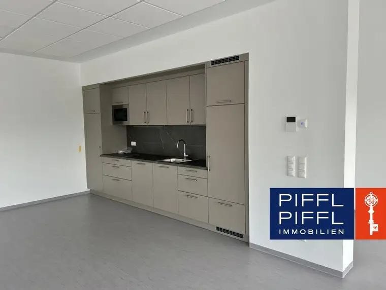 Modernes Büro Nähe PLUSCITY