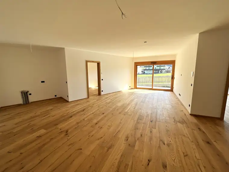 Hochwertige Gartengeschoss-Wohnung am Ortsrand von Söll