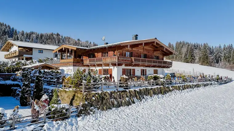Exklusives Landhaus in sonniger Best- und Alleinlage in Fieberbrunn in Tirol