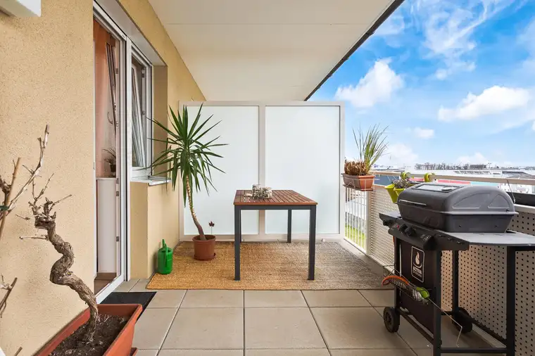 Sympathische 2-Zimmer-Wohnung mit TG-Parkplatz in Graz St. Peter zu verkaufen! 43 m² WF | 14,5 m² Süd-West Balkon Richtung Innenhof | Kellerabteil