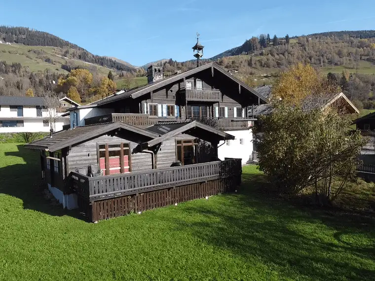 270 m2 Wohnung in restauriertem Bauernhaus mit touristischer Nutzung in Niedernsill 