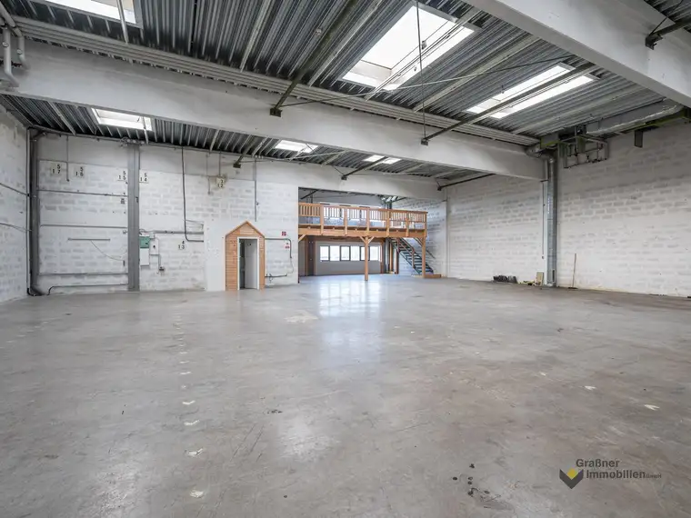 Lager EG+OG mit Lastenaufzug und kleines Büro * Nähe Großgrünmarkt*