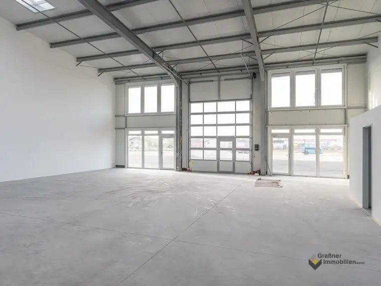 LAGER NEUBAU 321 m² 
