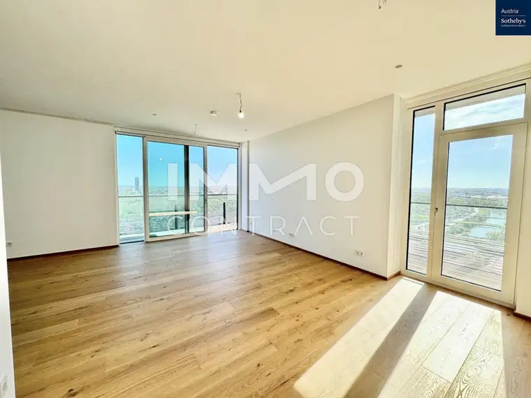 ERSTBEZUG: Der ultimative Ausblick! Freuen Sie sich auf einen modernen Lifestyle mit vielen Annehmlichkeiten!