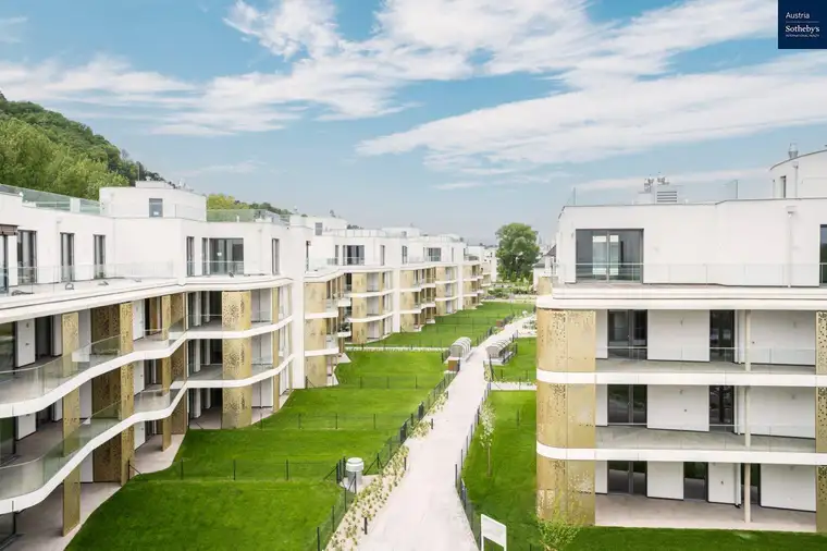 Wohn(T)raum am Wasser: Residenz mit privatem Badesteg