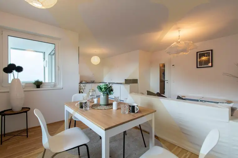 PROVISIONSFREI - Ansprechende 2-Zimmer-Wohnung samt Loggia ab Sommer 2023 in Ried i. T. zu verkaufen!