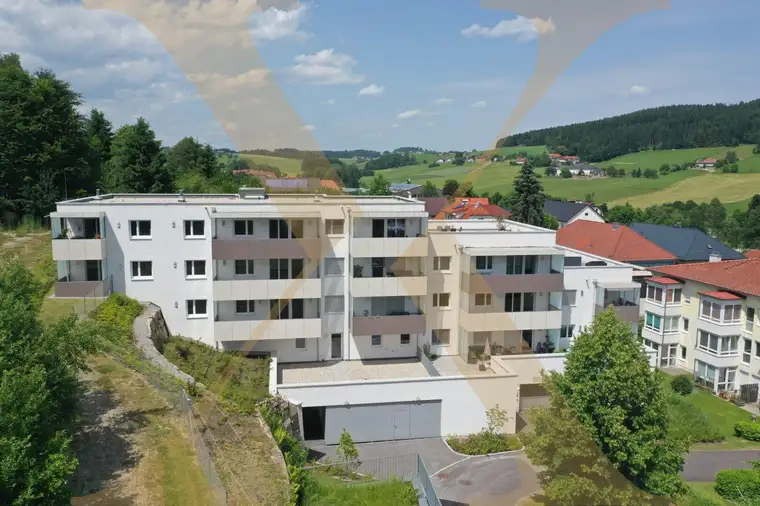 PROVISIONSFREI - Moderne Neubau 3-Zimmer-Wohnung mit Loggia und TG-Platz in Reichenau i. M. zu verkaufen!