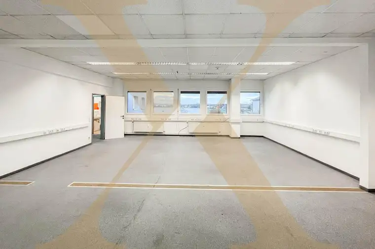 Perfekte Bürofläche in Traun zu vermieten! Nach Wunsch teilbar!