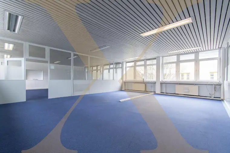 Günstige, großzügige Bürofläche in Linz zu vermieten!