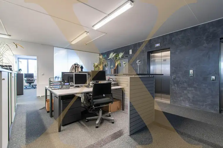 Helle und moderne Bürofläche im City Tower II in Linz zu vermieten!