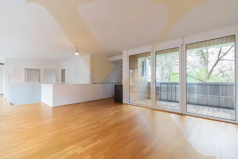 Exklusive Dachgeschoßwohnung mit Einbauküche und zwei Loggien nahe Linzer Promenade zu vermieten!