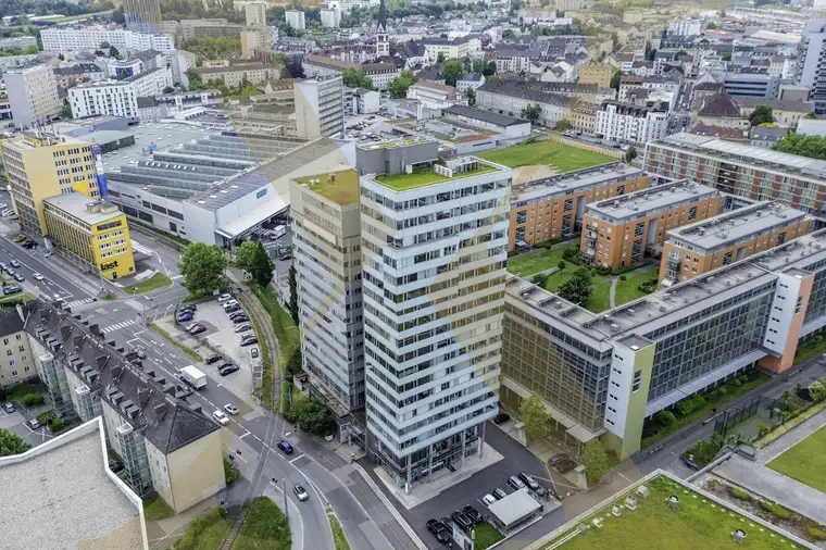 Helle und moderne Bürofläche im City Tower II in Linz zu vermieten!