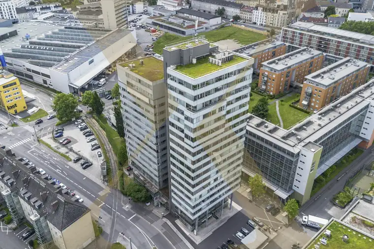 Helle und moderne Bürofläche im City Tower II in Linz zu vermieten!