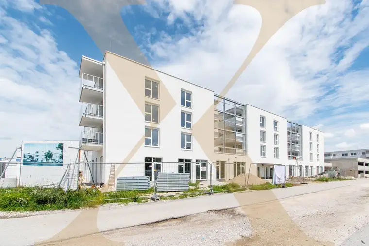 Neubau Büro-, Praxis- oder Geschäftsflächen mit flexiblen Ausbaumöglichkeiten an der Salzburger Straße zu vermieten!