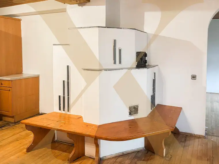 Gut aufgeteilte 6-Zimmer-Maisonettwohnung inklusive Küche und Garten in Traun zu vermieten! Achtung, renovierungsbedürftige Wohnung 3 Monat Mietzinsfrei!