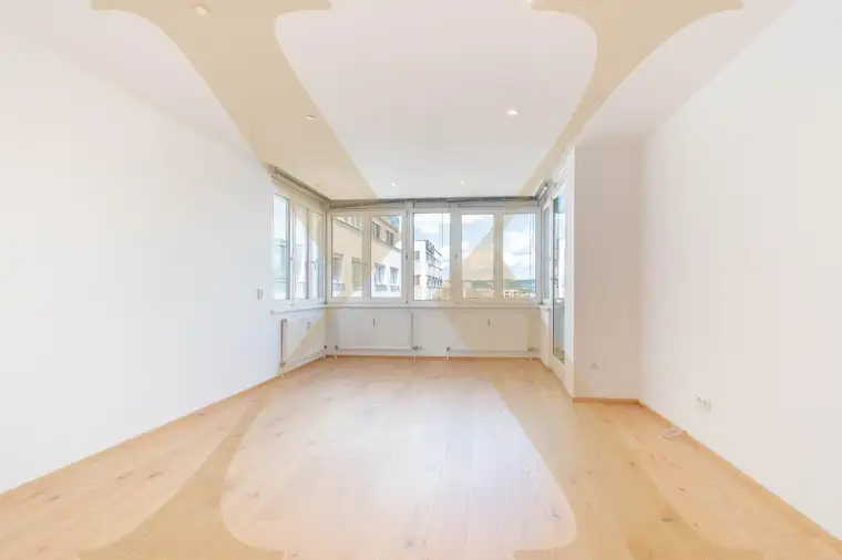 Modernisierte 2-Zimmer-Wohnung mit Loggia in zentraler Urfahraner Lage zu verkaufen!