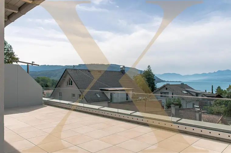 SEEBLICK! Traumhafte Penthouse-Wohnung mit beeindruckender Terrasse im Zentrum von Seewalchen a.A.!