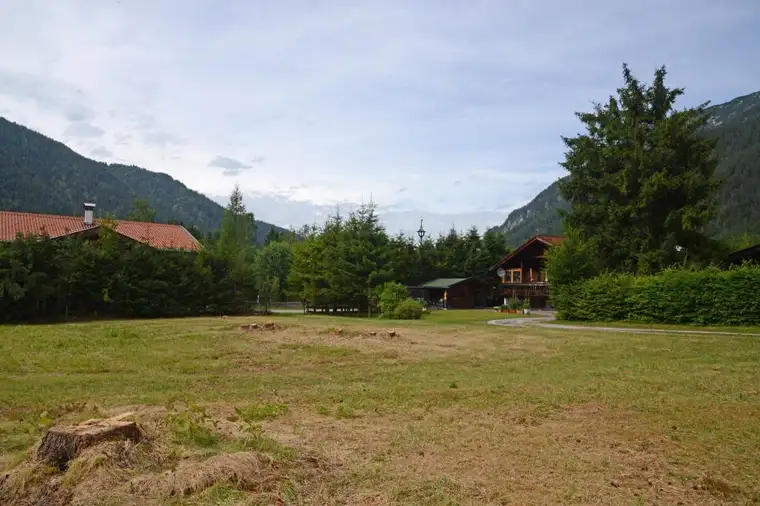 Großzügiges Grundstück in sonniger und ruhiger Lage - St. Ulrich am Pillersee